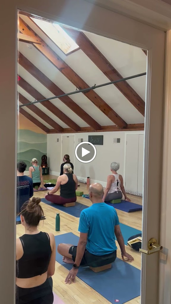  Easy Day Yoga & Meditation (Leesburg Loft)