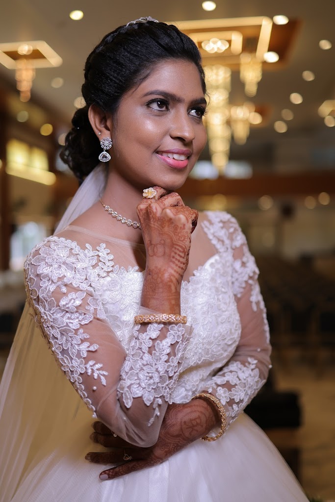 White Pearl Beauty Parlour