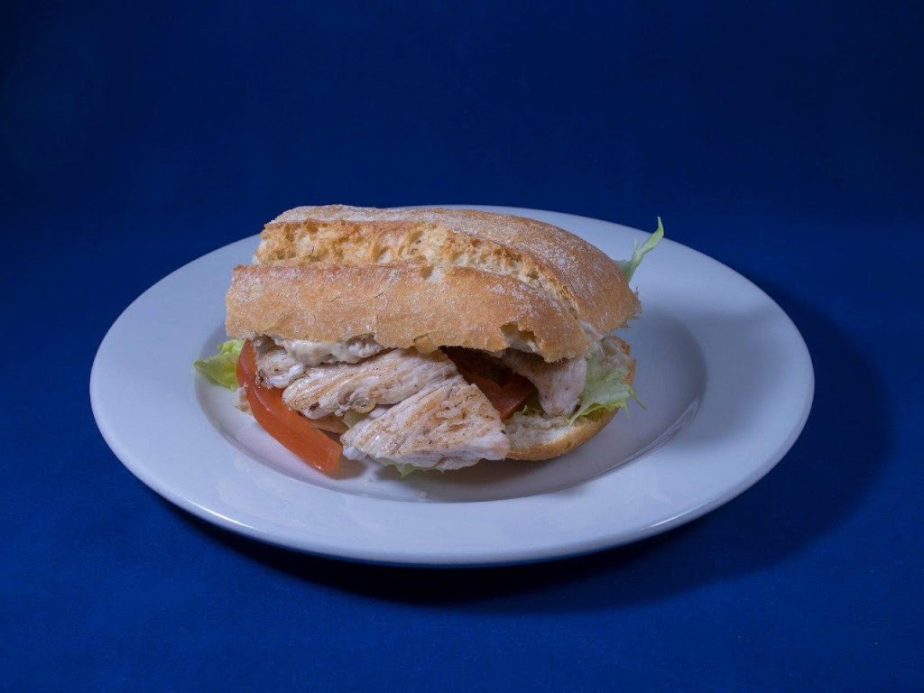 Cafeteria Manai — Comida y bebida