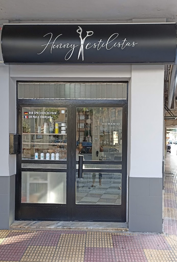 Henny Estilistas Salon de Belleza Unisex