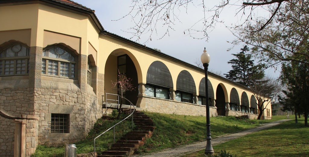 CRAI Biblioteca de Farmacia i Ciencies de l'Alimentacio Campus Torribera UB
