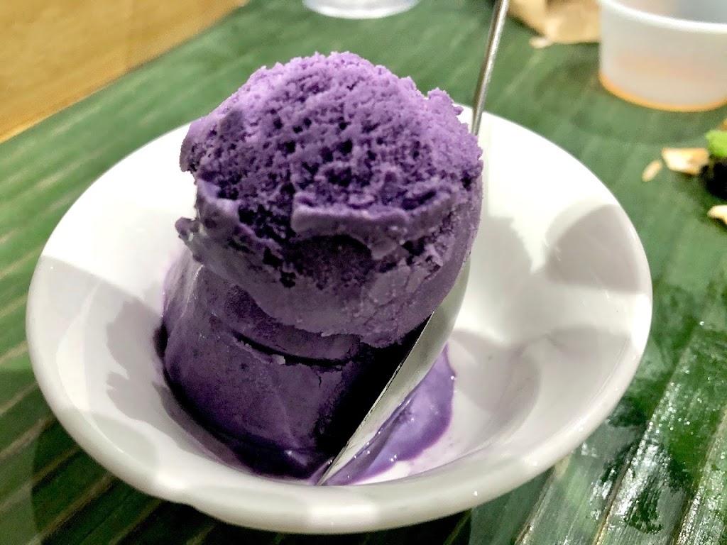 Ube halaya