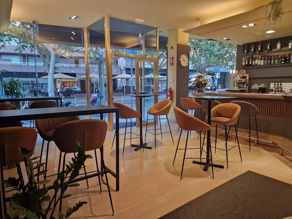 L'Abismal Manresa — Ambiente