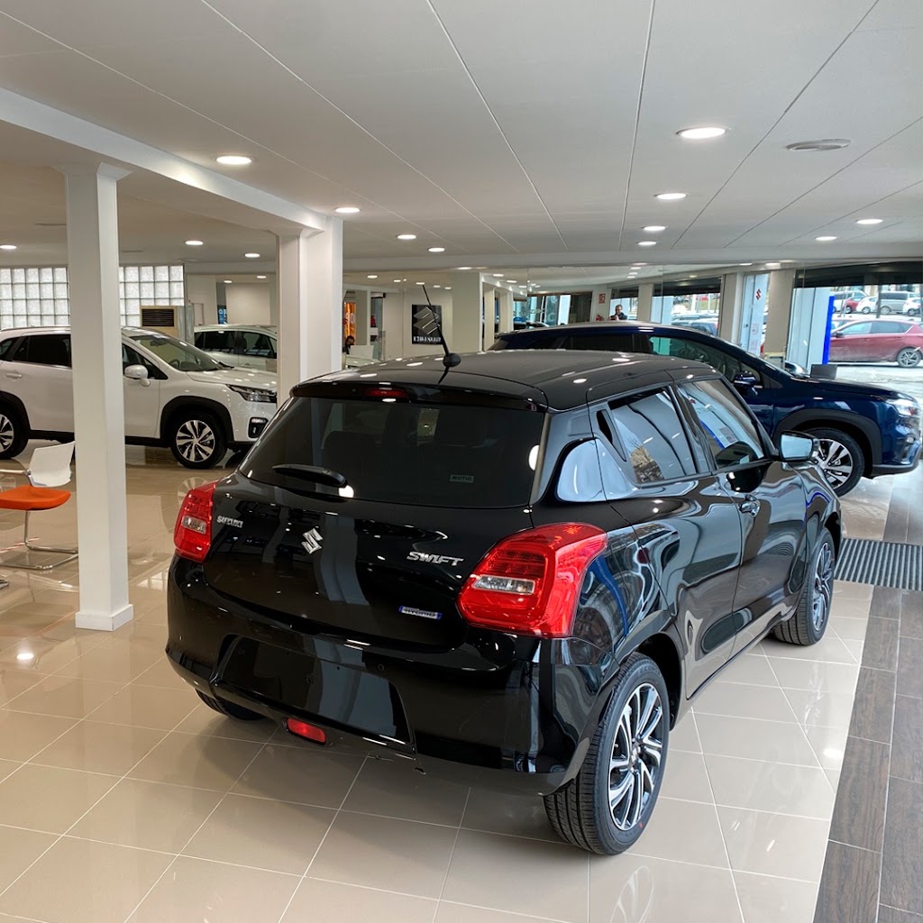 Concesionario Oficial Suzuki / Full Traction Vic — Interior