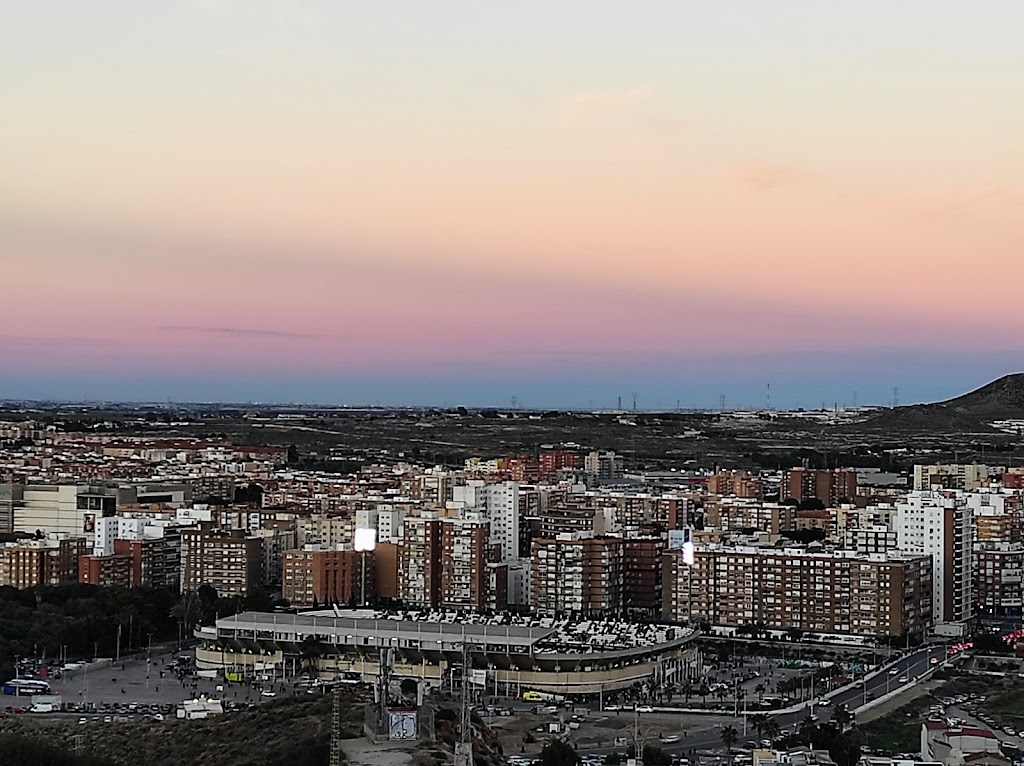 Subida al Castillo de la Atalaya