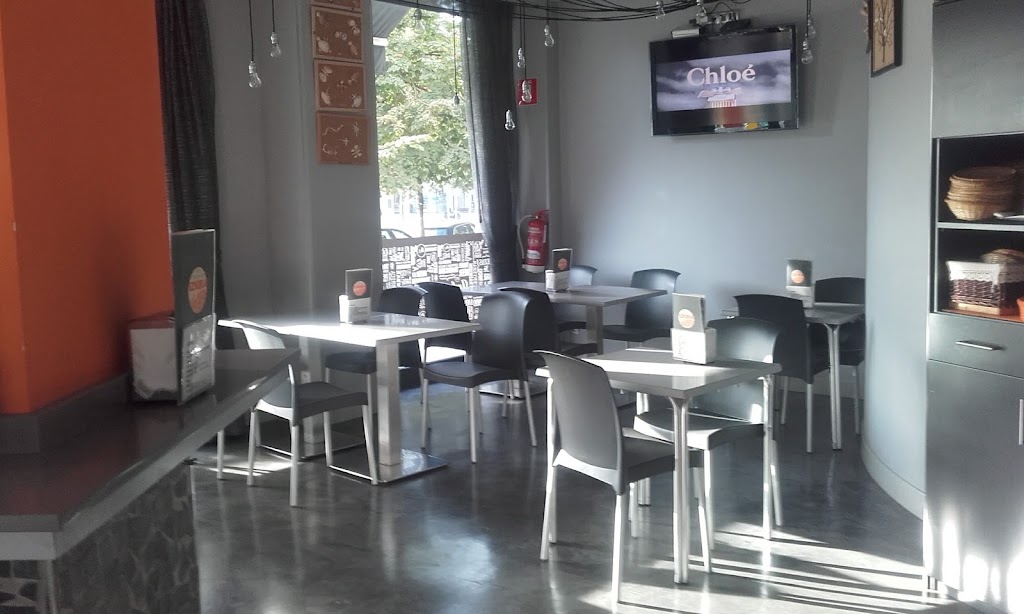 RESTAURANTE IZKIRA — Ambiente