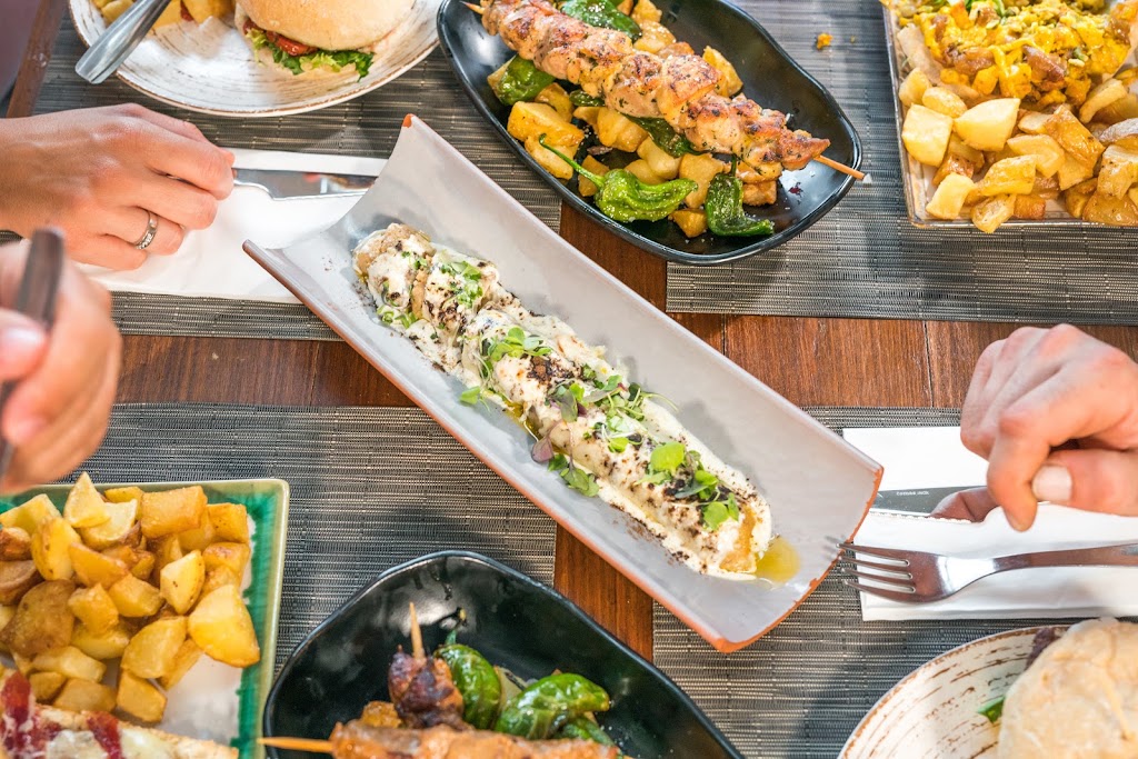 Red Waggon Gastrobar — Comida y bebida