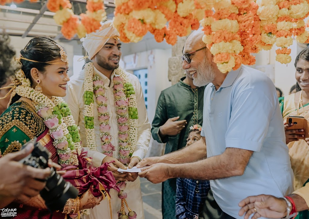 Devi S Beauty Lounge