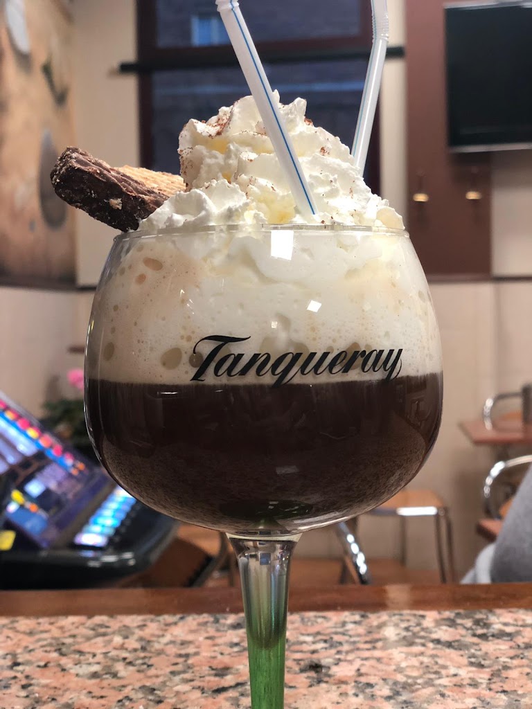 Cafe Bar Playa — Comida y bebida
