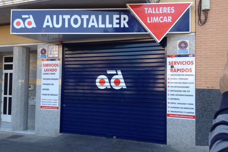 Talleres Limcar — Exterior