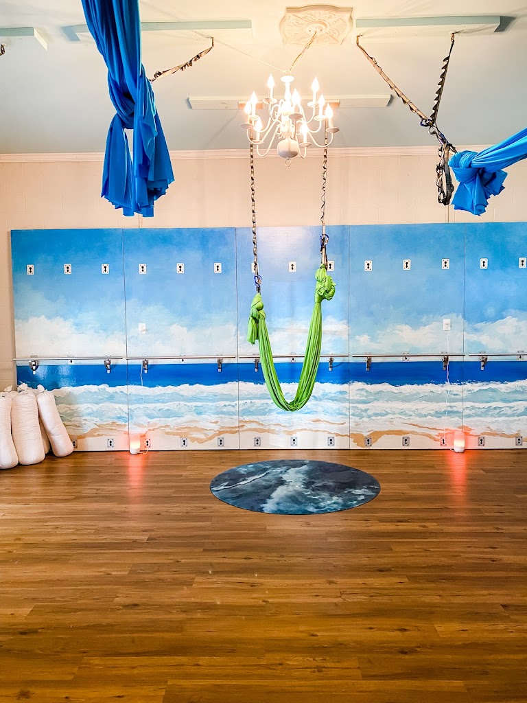  Coastal Retreat Yoga & Pilates, Studios & Wellness