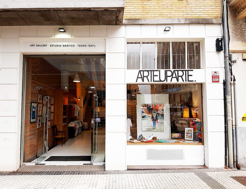 ARTEUPARTE GALLERY * ESTUDIO GRAFICO * TXOKO TEXTIL
