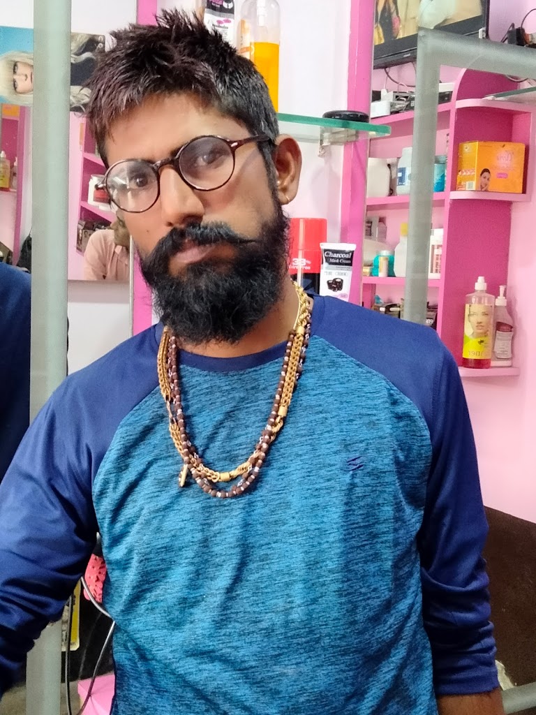 Sliver Leef Hair Saloon