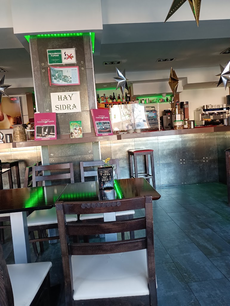 Cafeteria Romo's — Ambiente