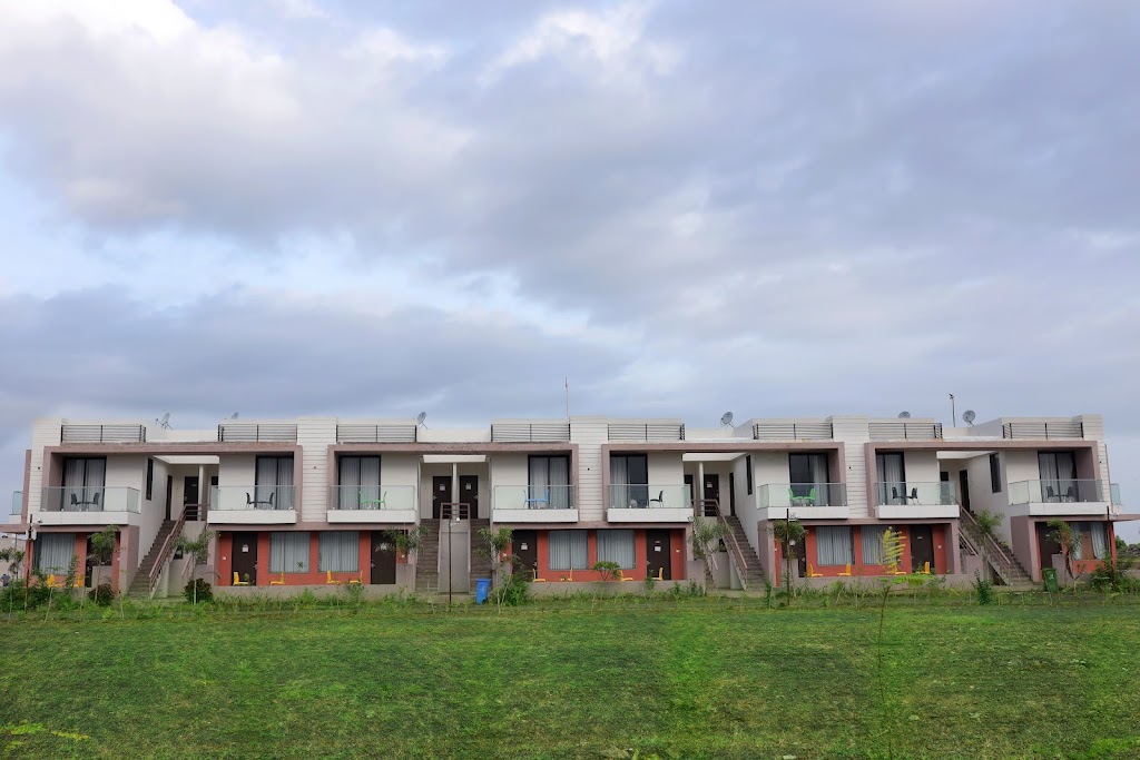 Leena Resort
