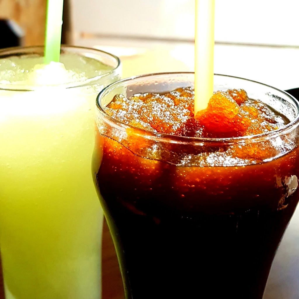 Cafe Bar El Terrat — Comida y bebida