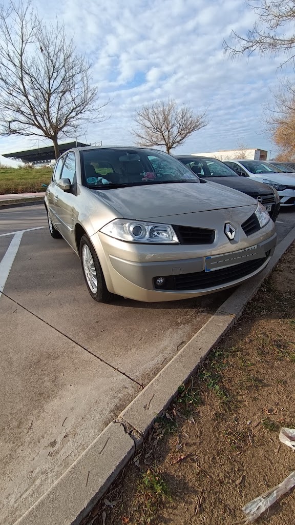 FUENLAMOVIL - Renault