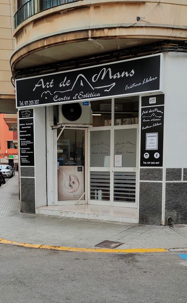 Art de Mans — Exterior