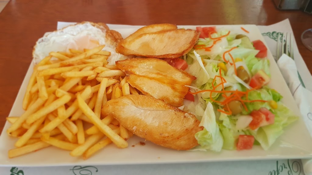 Bar Restaurante El Pont Gotic — Comida y bebida