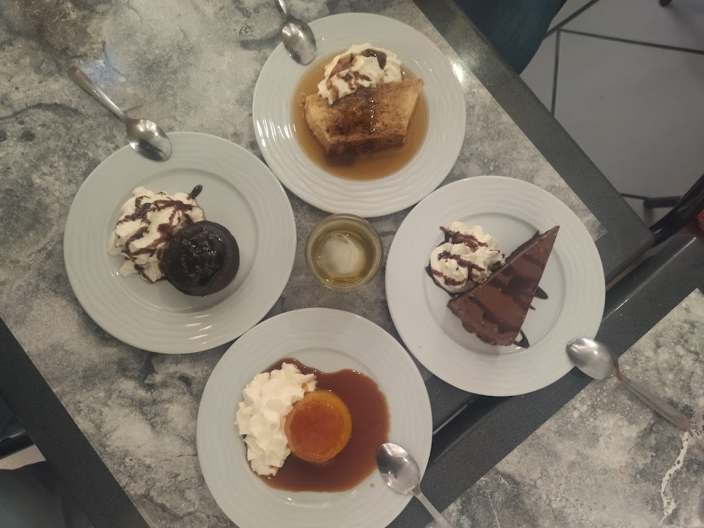 Cerveceria Trivoli . — Comida y bebida
