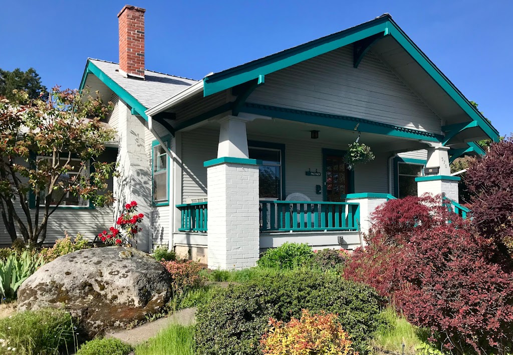 Shrew's House Bed & Breakfast