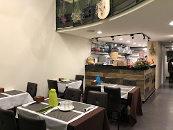 6450d304c4d1698e1a0d36bb 的照片