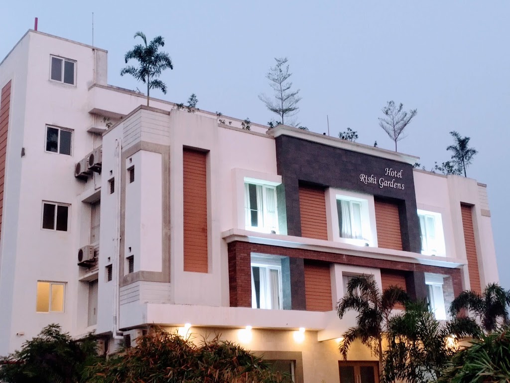 Hotel Rishi Gardens
