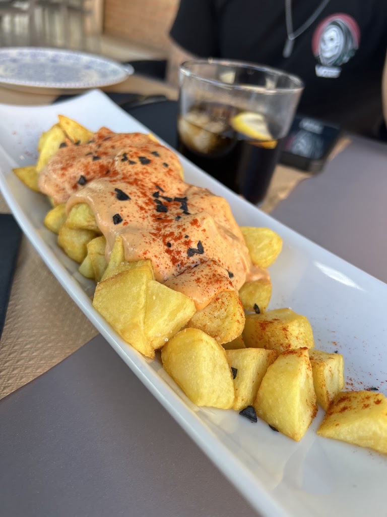 Ca la ninona — Patatas bravas