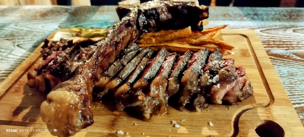 Bar Vas Burger Pucol — Comida y bebida