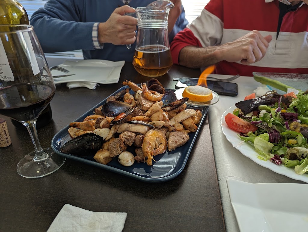 BAR MOCCA AV — Comida y bebida