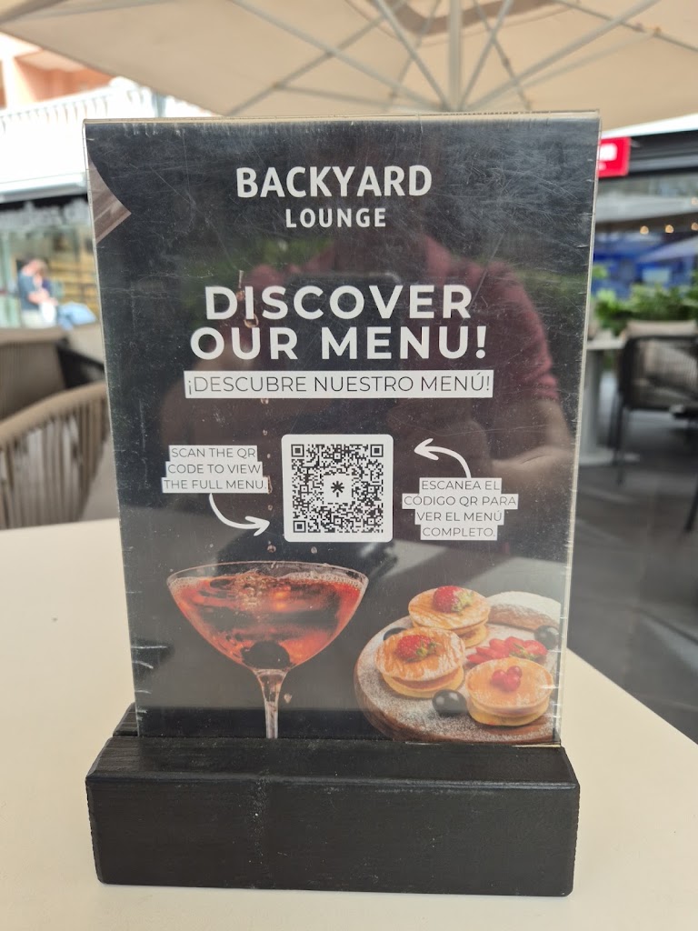 Backyard Lounge — Carta