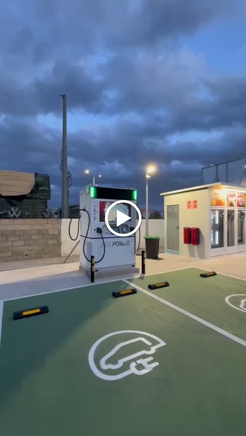 GSS POWER Estacion de carga — Videos