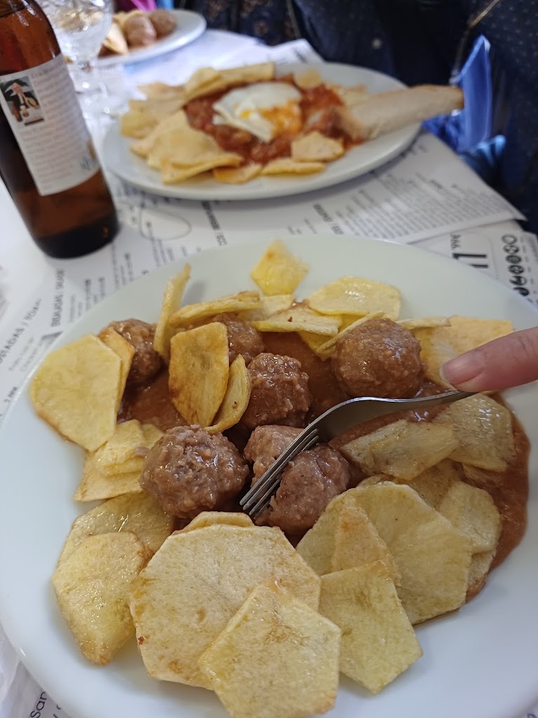 Arte y solera — Comida y bebida