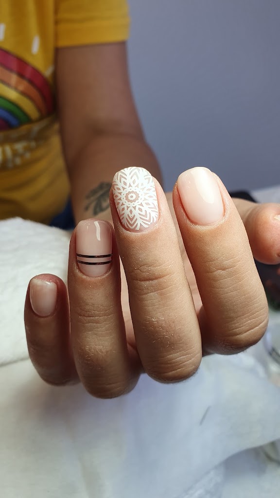 Kaunis — Manicura