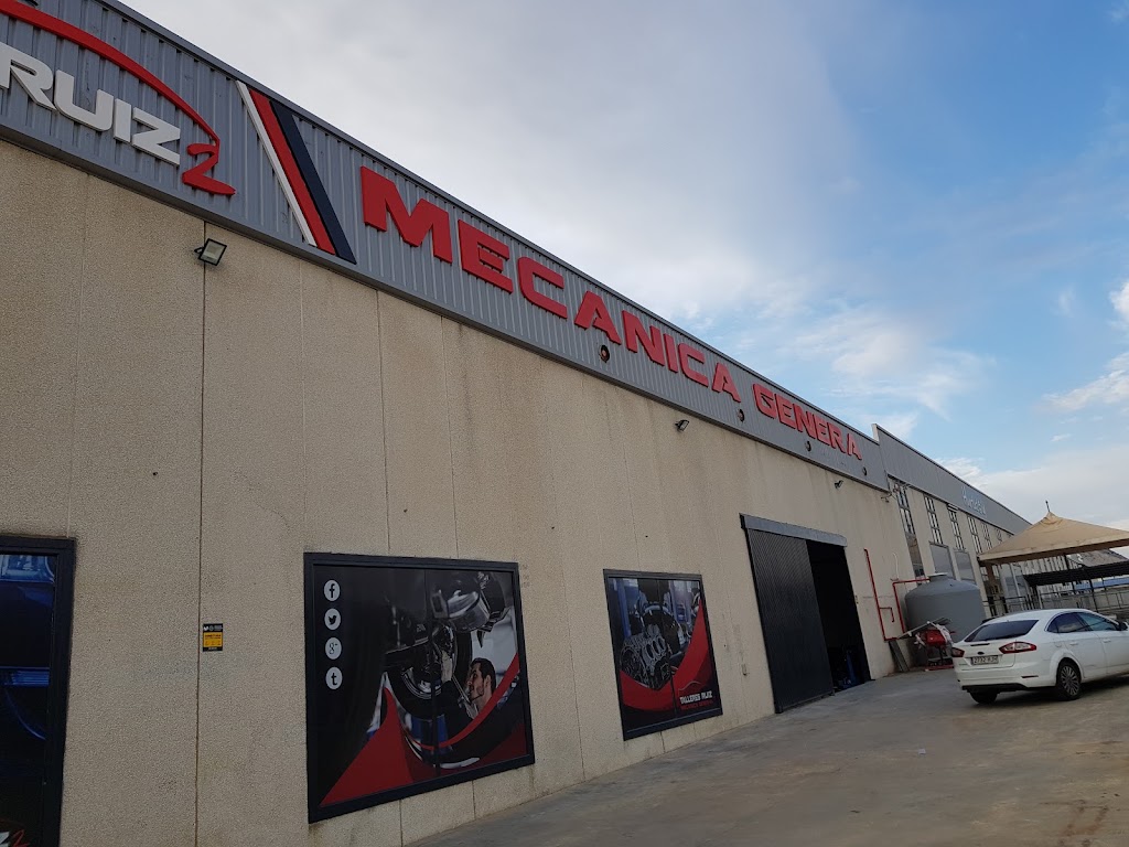 Talleres Ruiz2 — Exterior