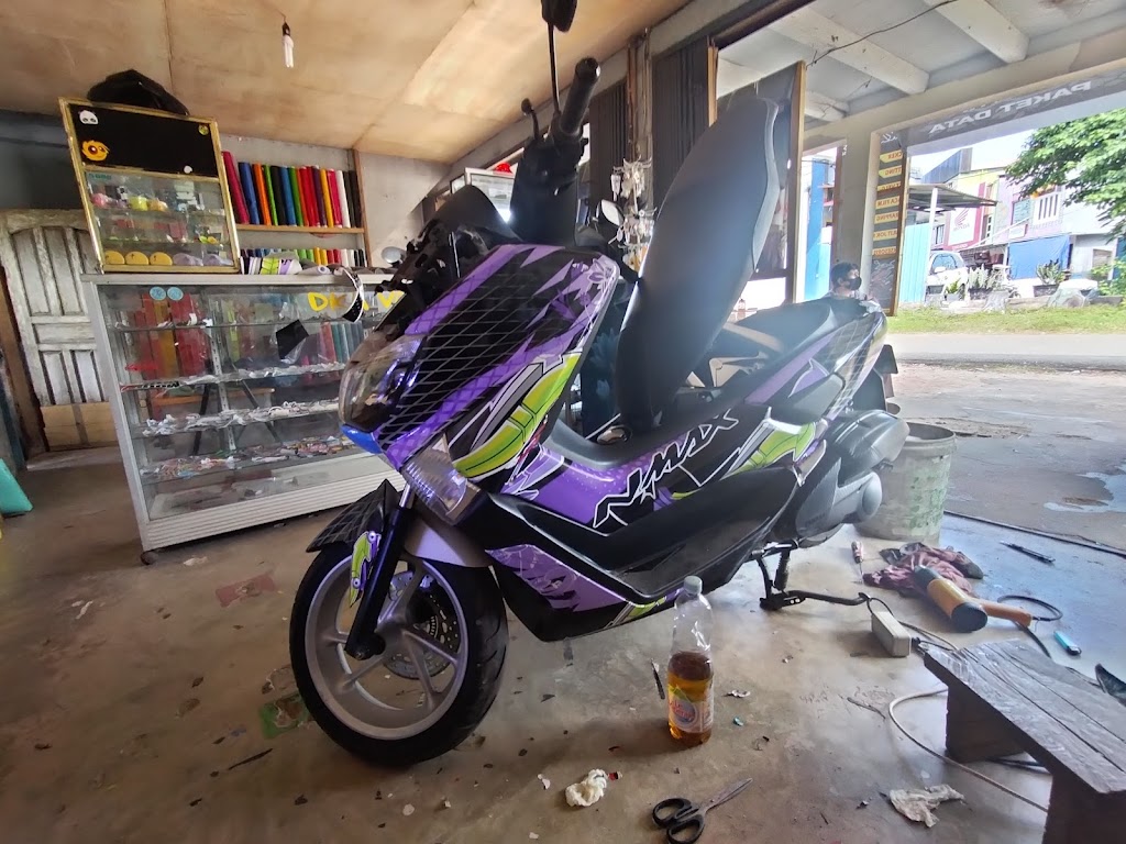 DKA VARIASI CUTTING & STICKER