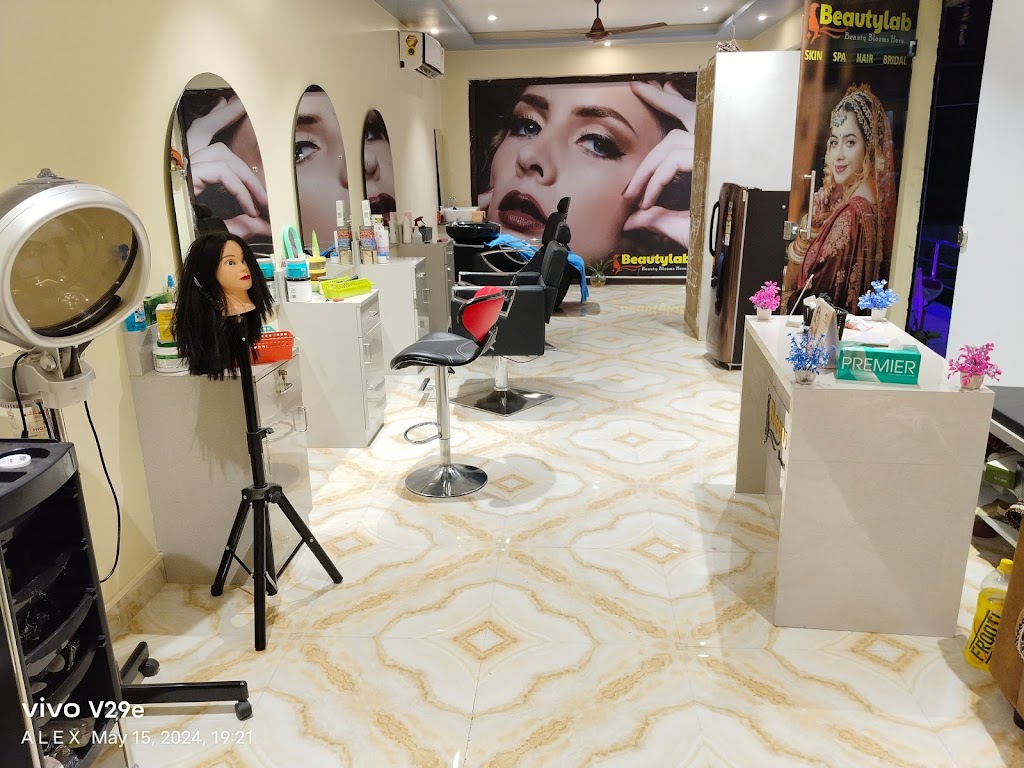 Beautylab Ladies Parlour