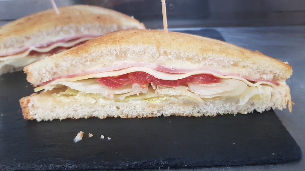 Bar Arkupe — Comida y bebida