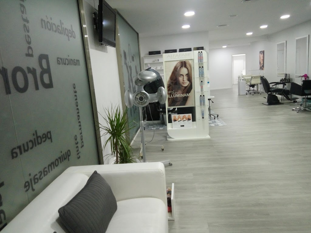 Posa't Guapa Salon de Belleza — Interior