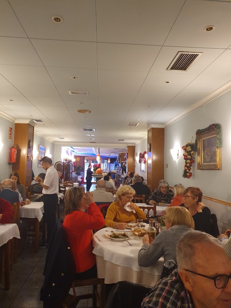 Bar Mediterraneo Restaurant — Ambiente