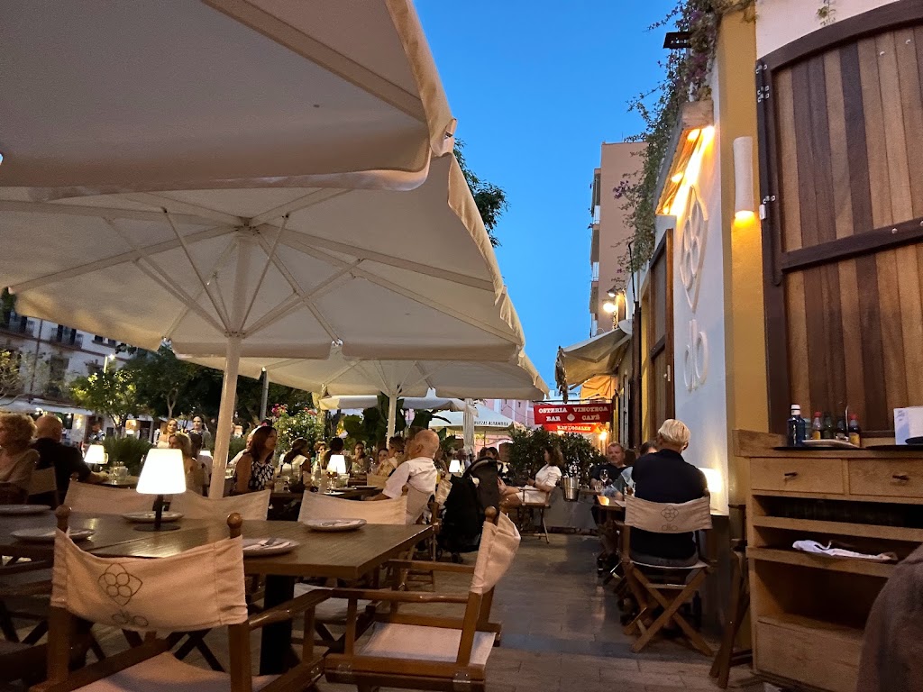 DILO Ibiza Restaurant — Ambiente