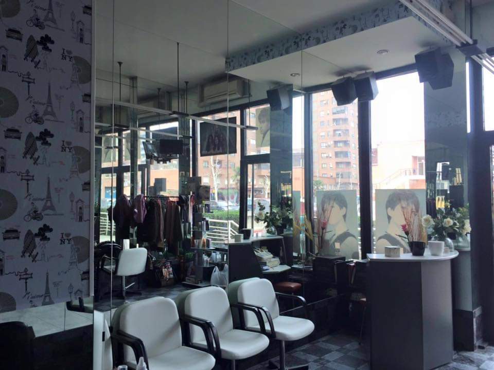 Peluqueria Unisex D'Markos — Interior