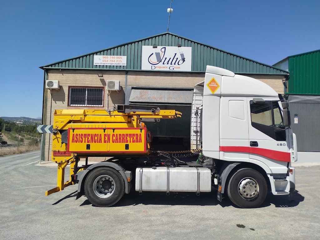Desguace y Gruas Julio