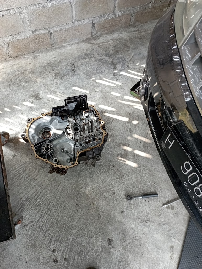 Bengkel Mobil Umum "WAWAN"