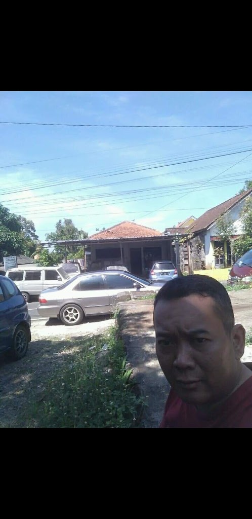 Bengkel CAT Mobil & Repair Body Rahayu