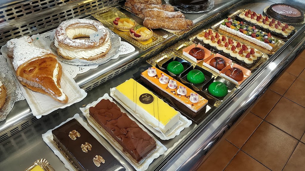 Pastisseria Girbal - Cafeteria y Pasteleria — Reposteria