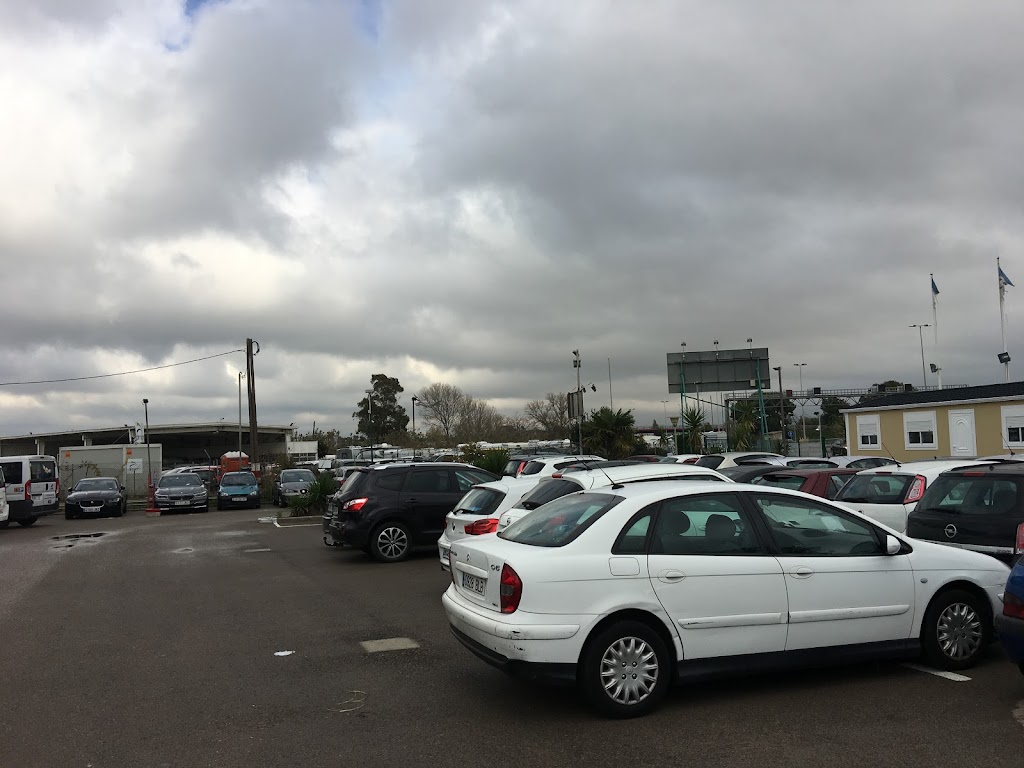 Park and Fly — Estacionamiento