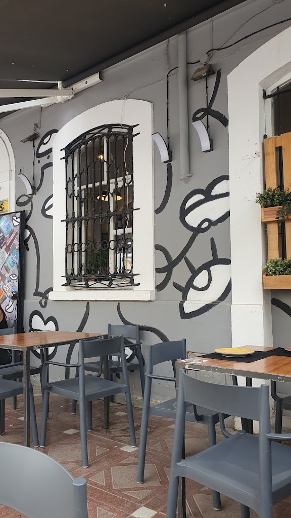 Bar Barbas Food&Drinks — Ambiente
