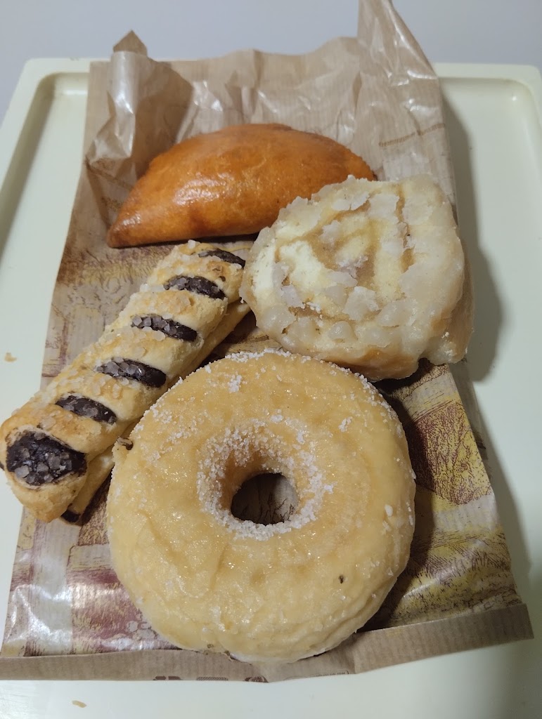 Pasteleria Mari Charo — Comida y bebida