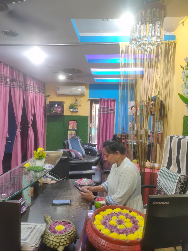 Alex Hair And Beauty Concept